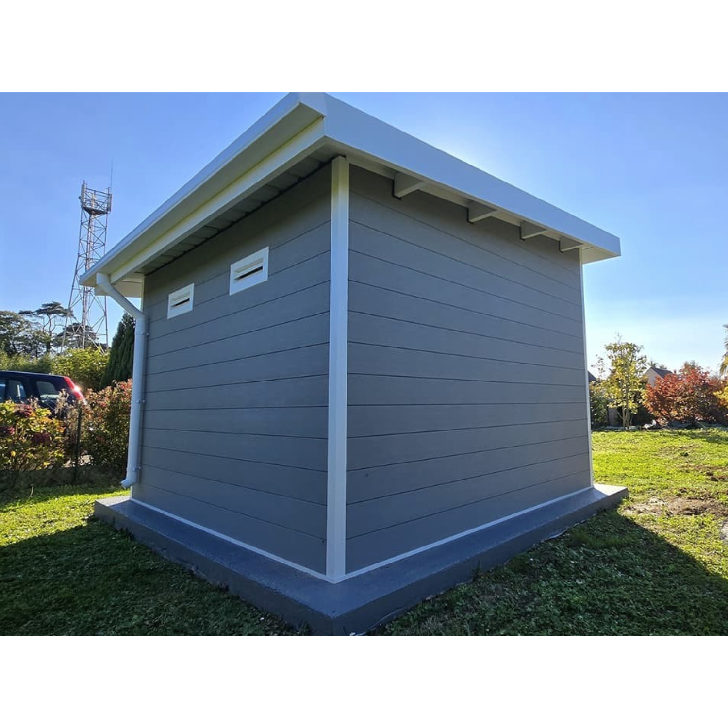 Gartenhaus aus Verbundwerkstoff SINTRA 9 m² hellgrau – Modern und widerstandsfähig – Bild 4