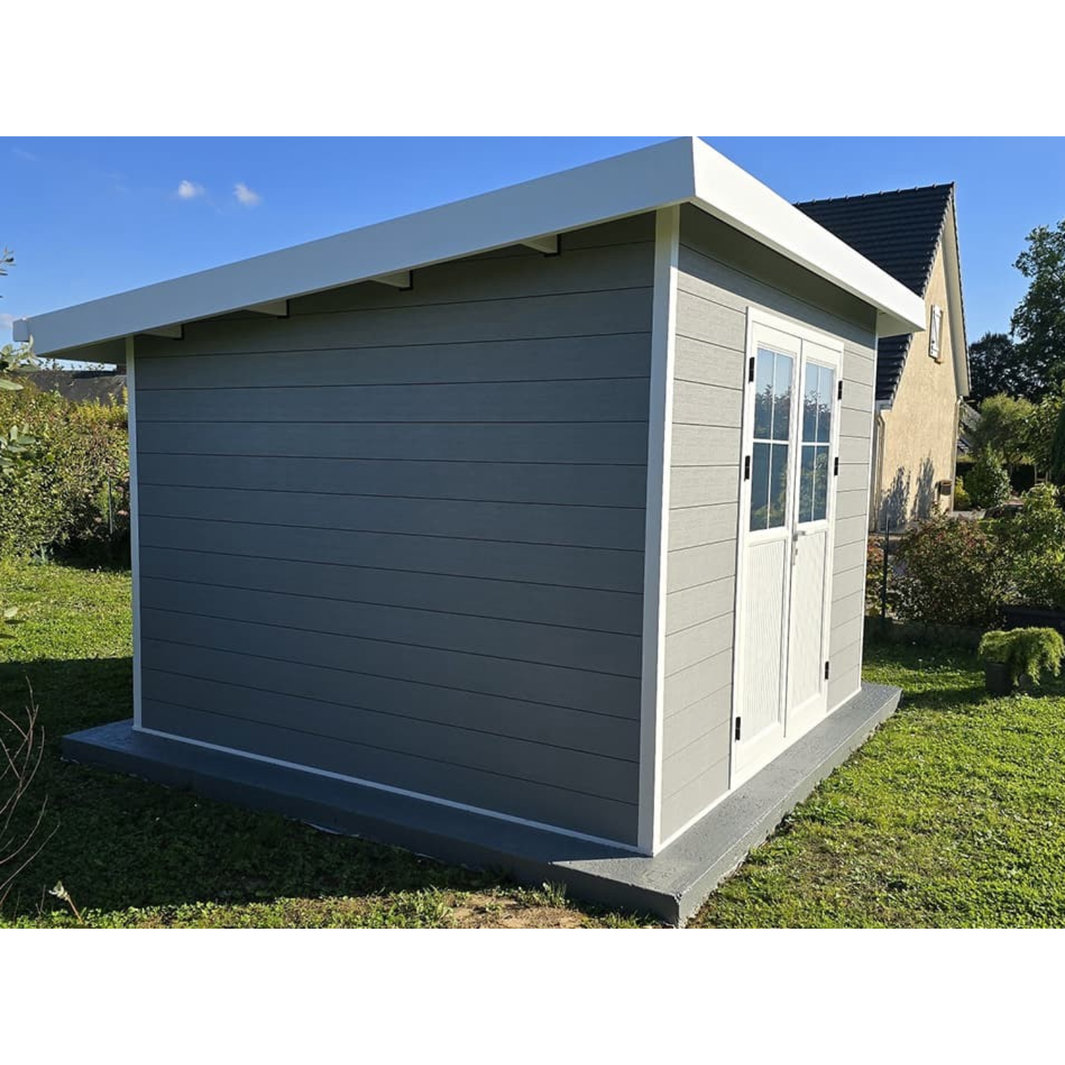 Gartenhaus aus Verbundwerkstoff SINTRA 9 m² hellgrau – Modern und widerstandsfähig – Bild 9